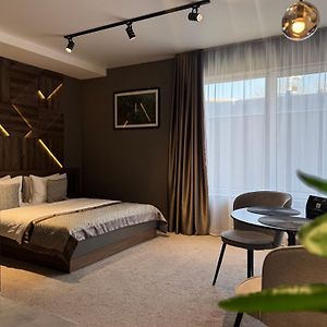 Hide Park Hotel
